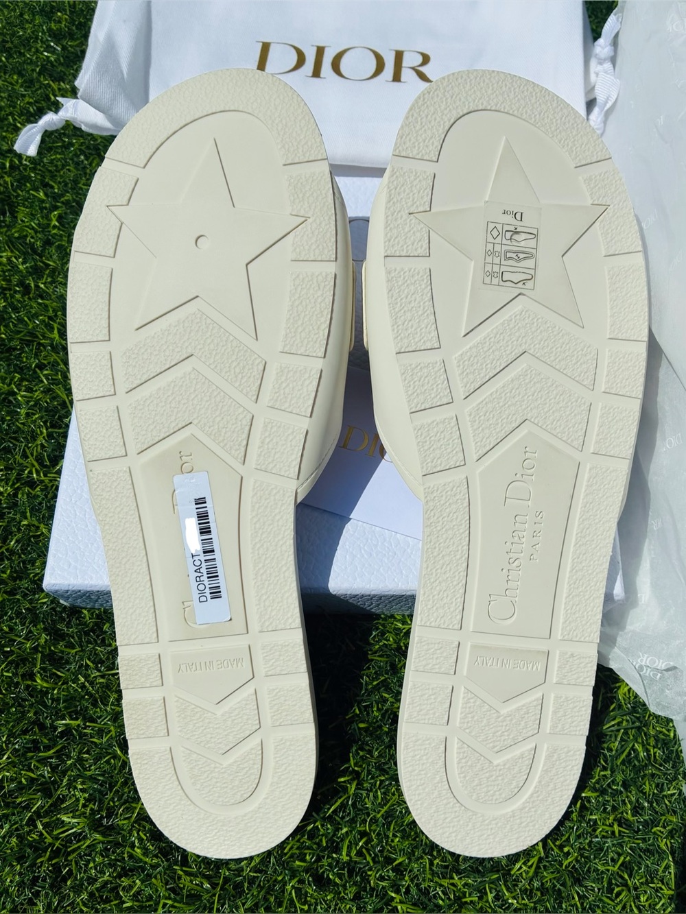 DIOR DIORACT OFF-WHITE LAMB LEATHER SLIDE FLAT SANDALS GOLD LOGO SZ 40 NEW - Picture 14 of 16